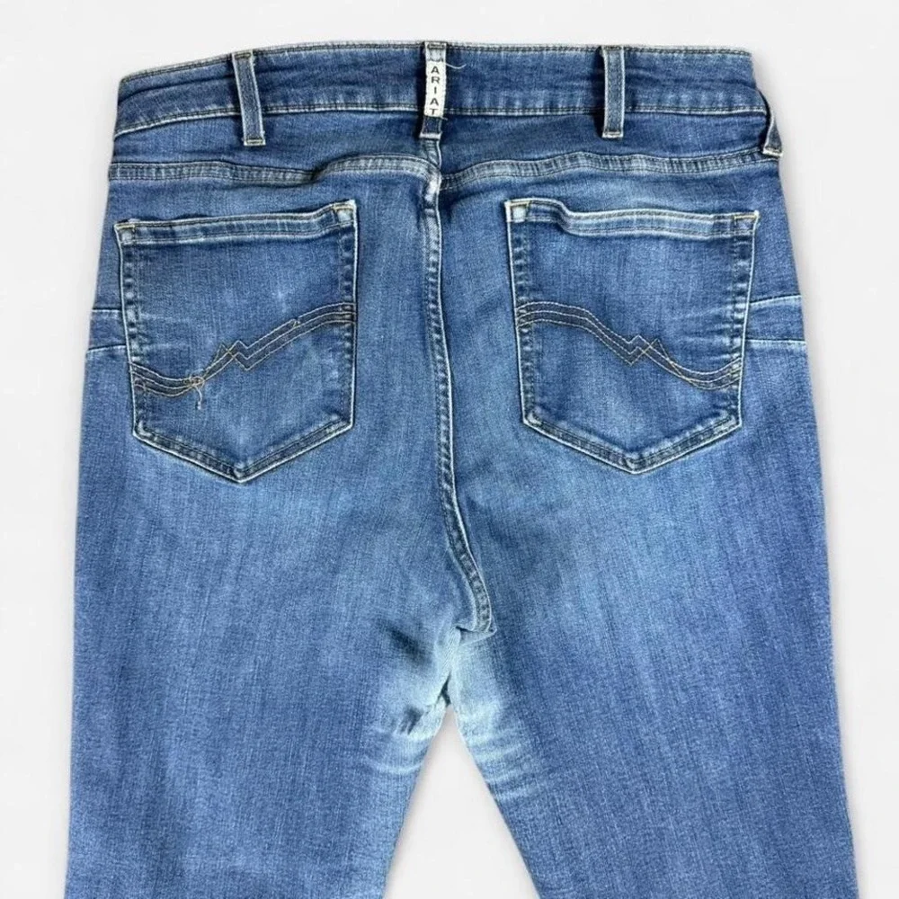 Ariat Denim Light Wash Western Ballary Boot‎ Jeans Women Size 33S